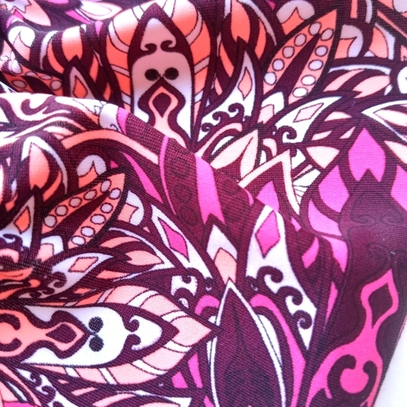 🌺 Rue Bleu by Rue 21  Ruffle Swim Bikini Top. - Picture 6 of 10